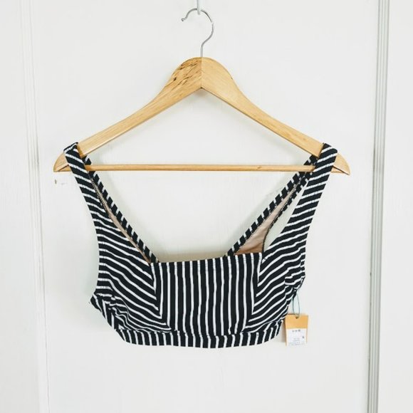 NWT Kona Sol Black White Striped Bikini Top - Size Small - Picture 1 of 7